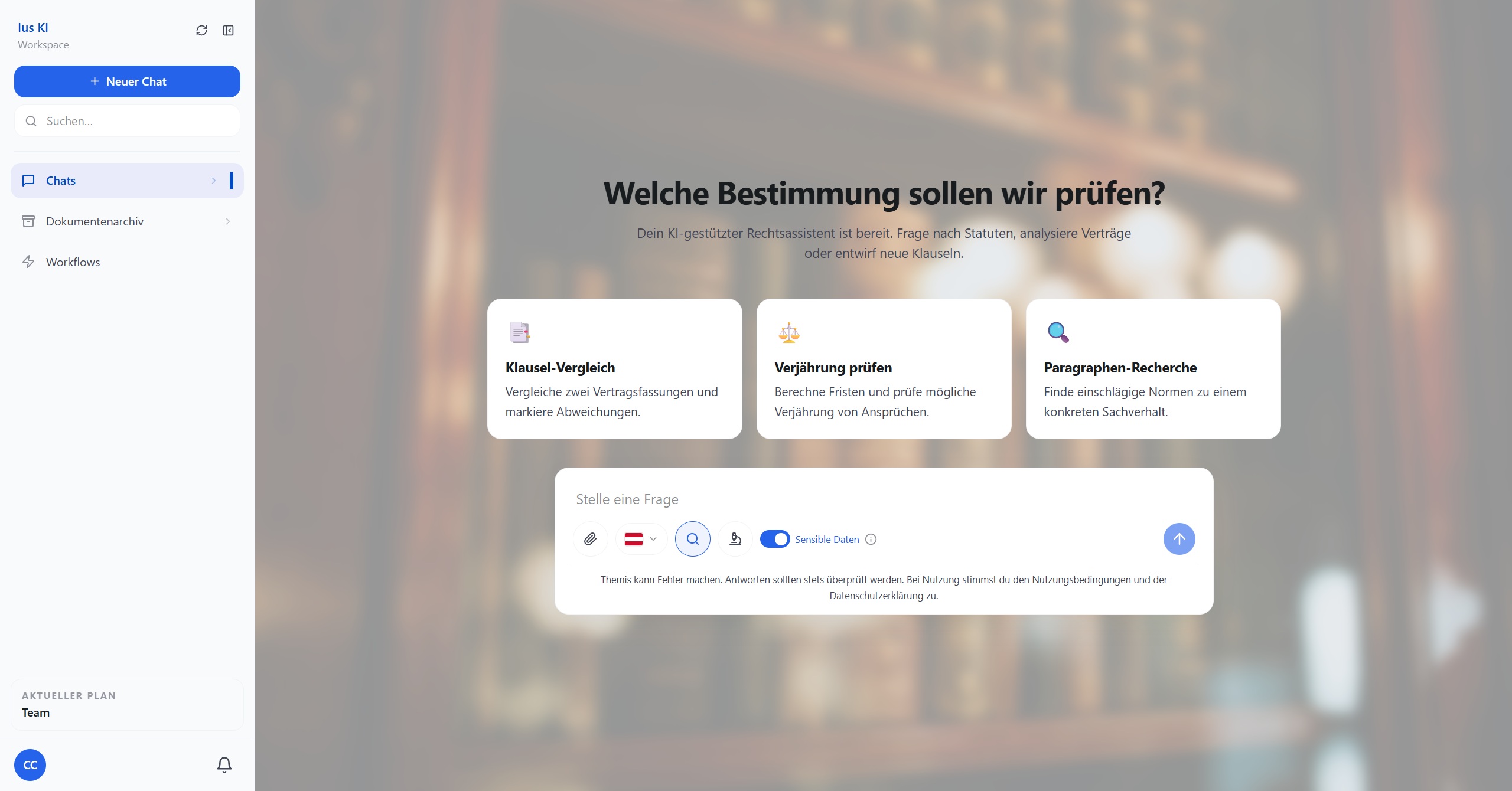 Chat-Ansicht mit Gesetzesreferenzen